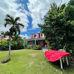 Maison d\'une chambre avec vue sur la mer piscine partagee et jardin clos a Sainte Rose