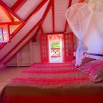 Maison d\'une chambre avec vue sur la mer piscine partagee et jardin clos a Sainte Rose